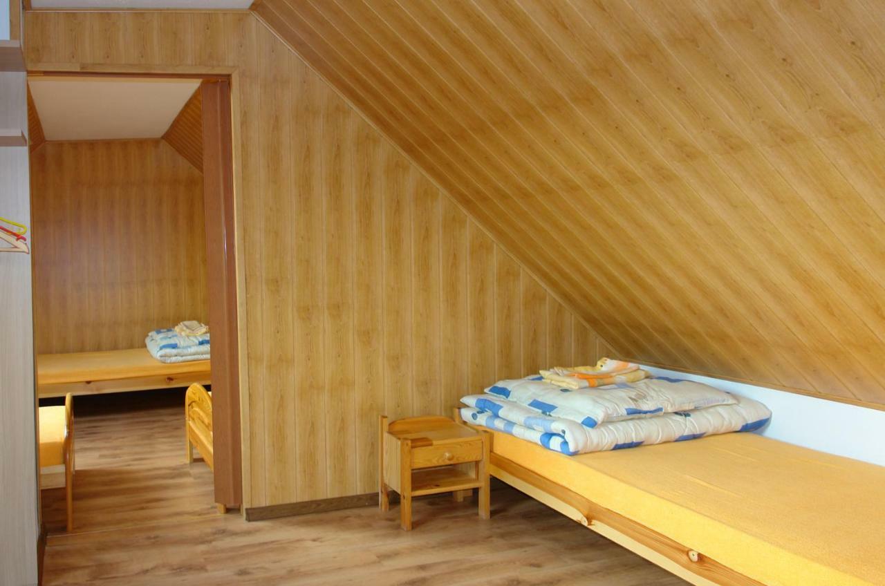 Chatka Julki Villa Goszow Esterno foto